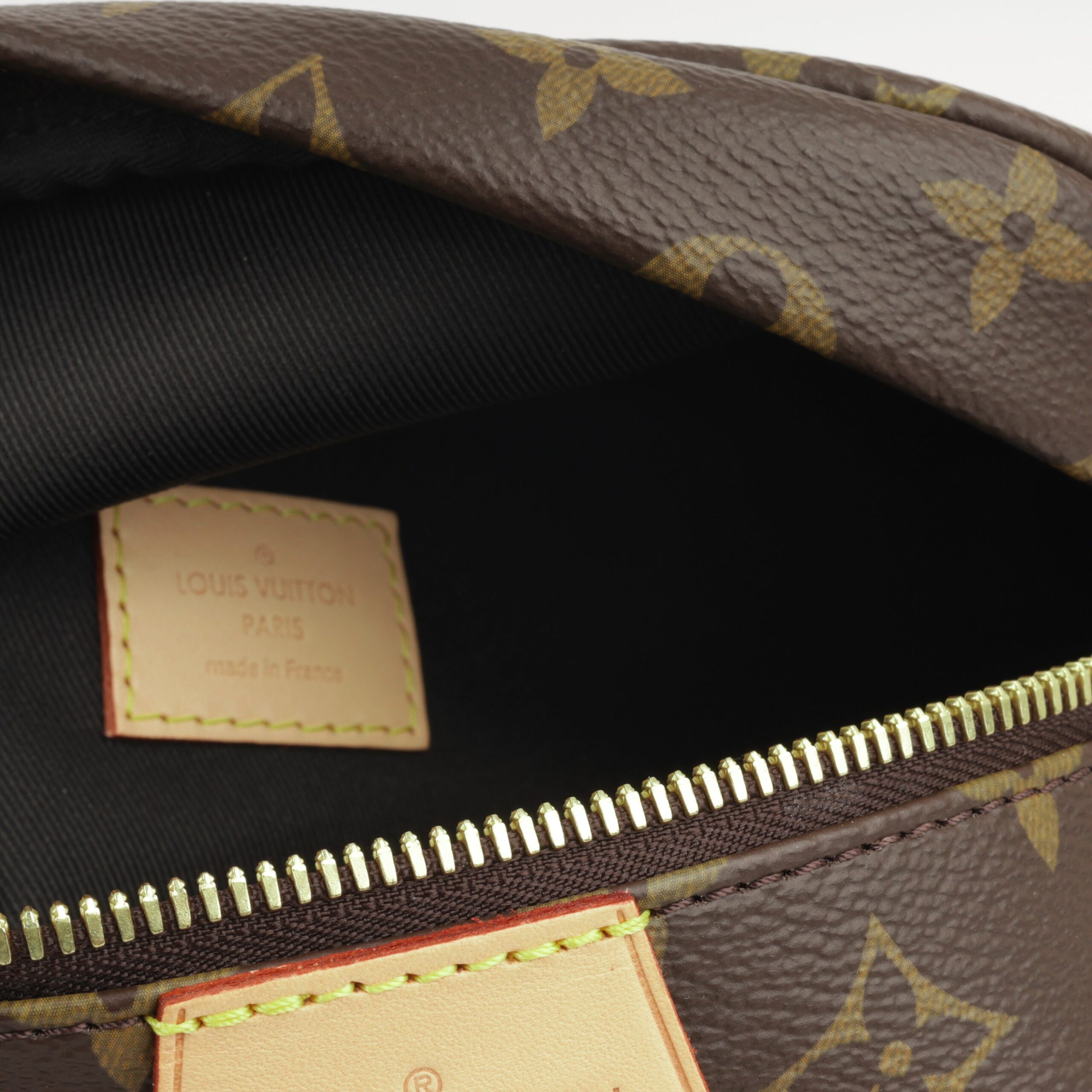 Louis Vuitton Bumbag MM - Monogram - Image 2