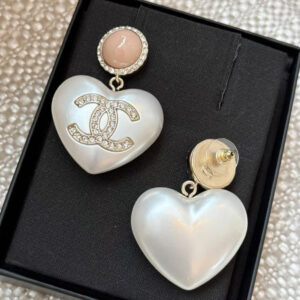 Chanel 21B double C bright diamond love earrings large size